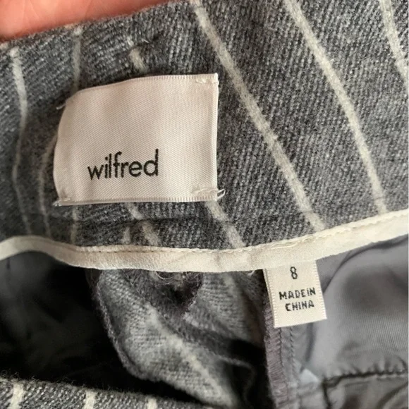 Wilfred wool Gray Pinstripe Chinos women’s size 8 - Picture 7 of 7
